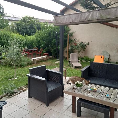 Chambre Souriante Лион Екстериор снимка